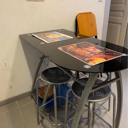 Les Volets Bleus Διαμέρισμα