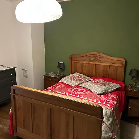 Apartment Les Volets Bleus