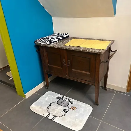 Apartment Les Volets Bleus *